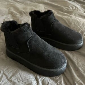 Brand new women’s Booties